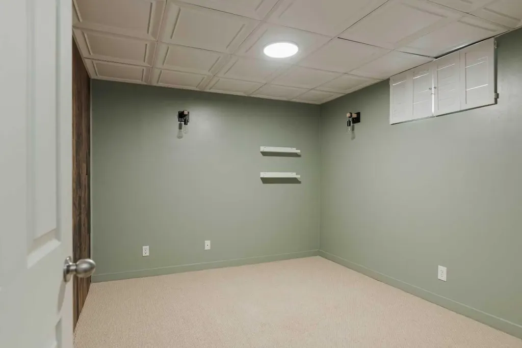 209 Woodland Drive Fort Mcmurray AB T9K1A4