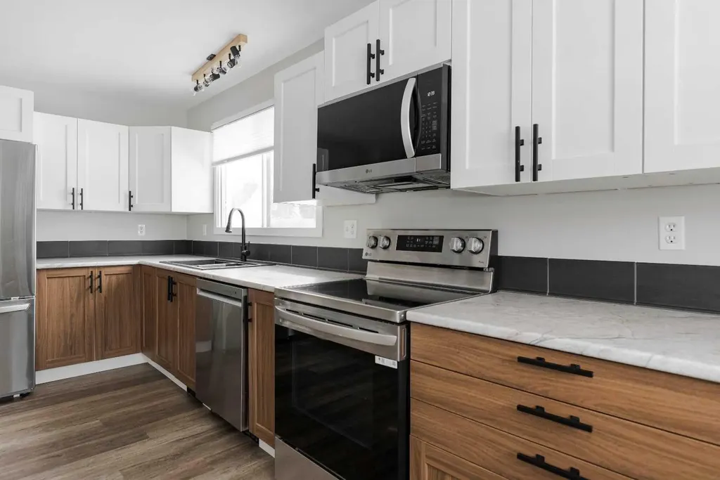 209 Woodland Drive Fort Mcmurray AB T9K1A4