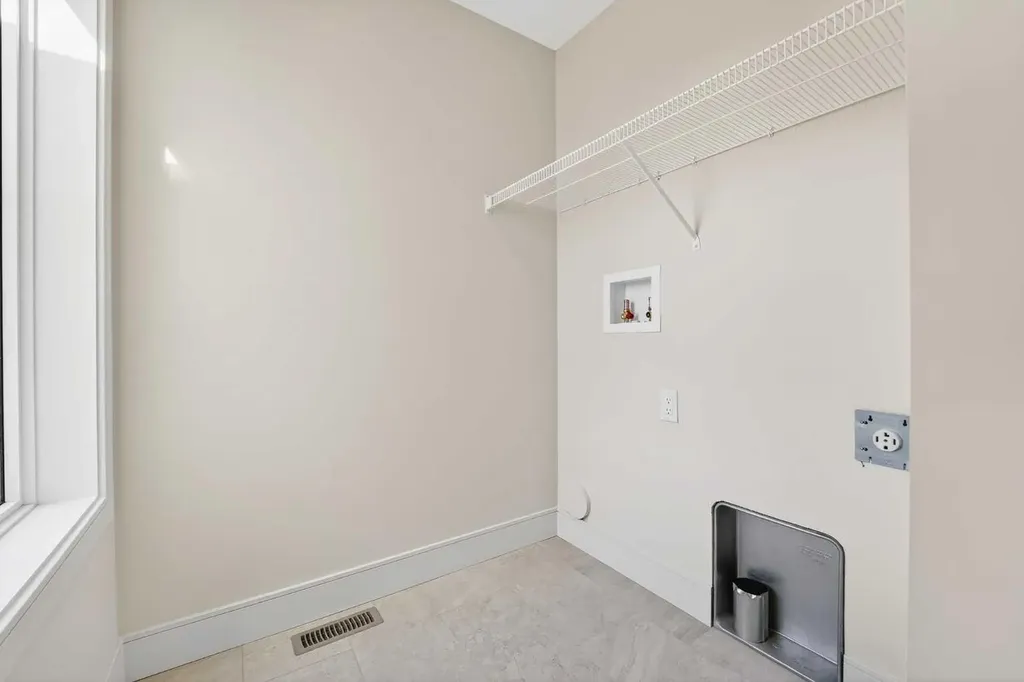 3109 44 Street S Lethbridge AB T1K 8L1