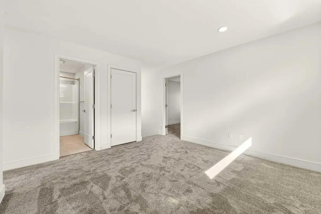 3109 44 Street S Lethbridge AB T1K 8L1