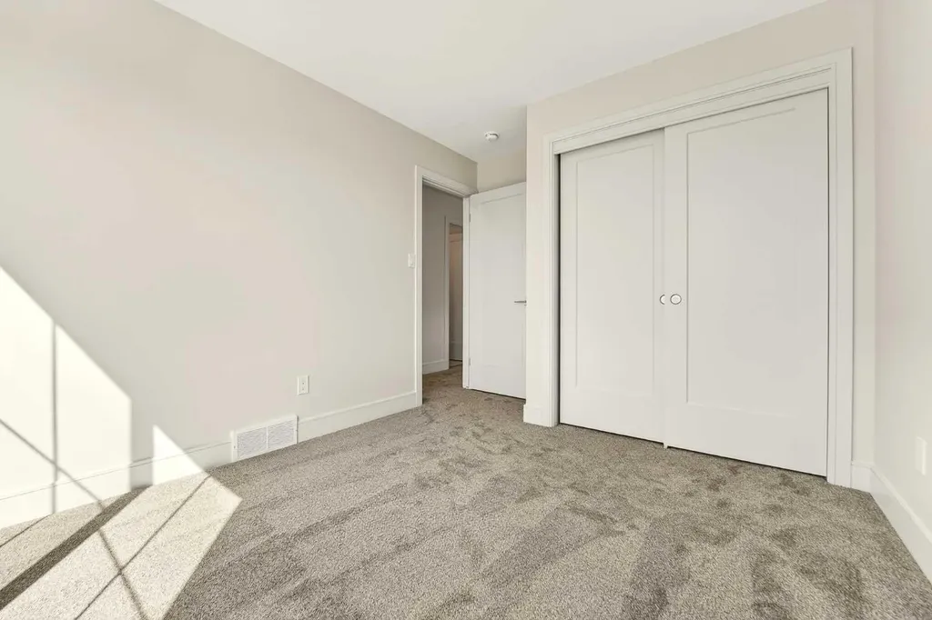 3109 44 Street S Lethbridge AB T1K 8L1
