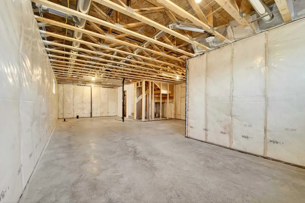 3109 44 Street S Lethbridge AB T1K 8L1
