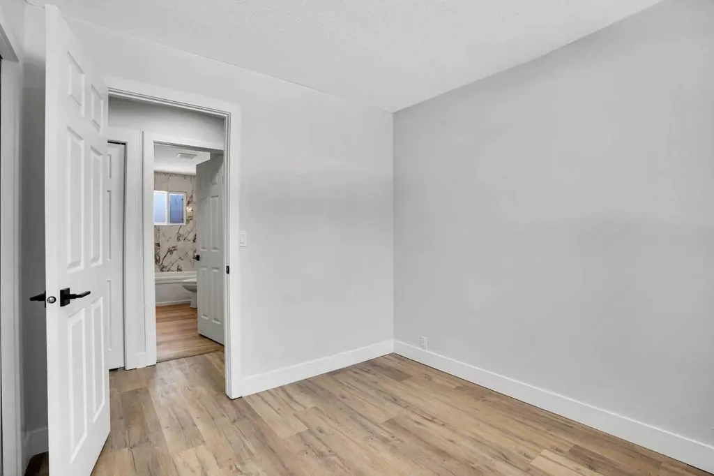 363 Templeside Circle NE Calgary AB T1Y 3M1