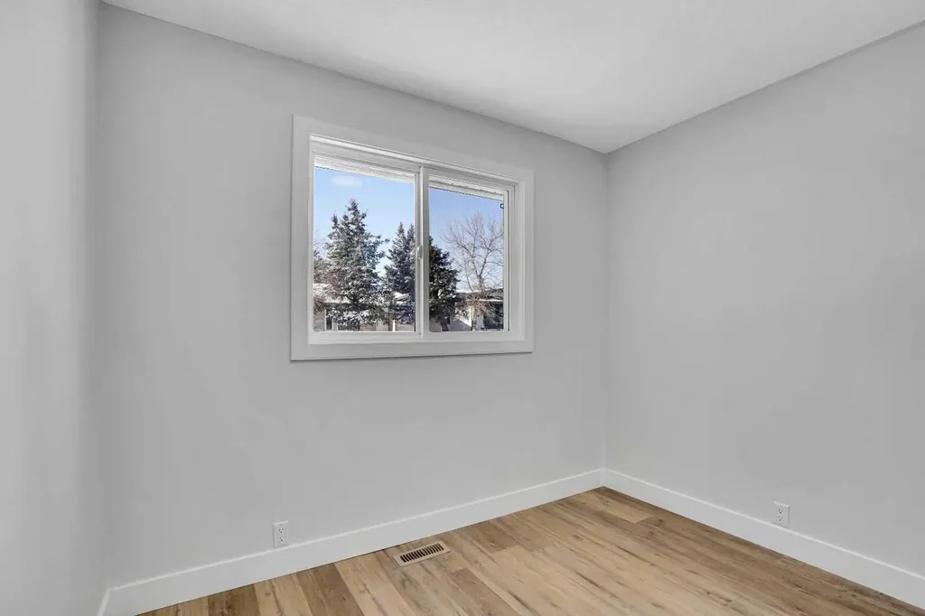363 Templeside Circle NE Calgary AB T1Y 3M1