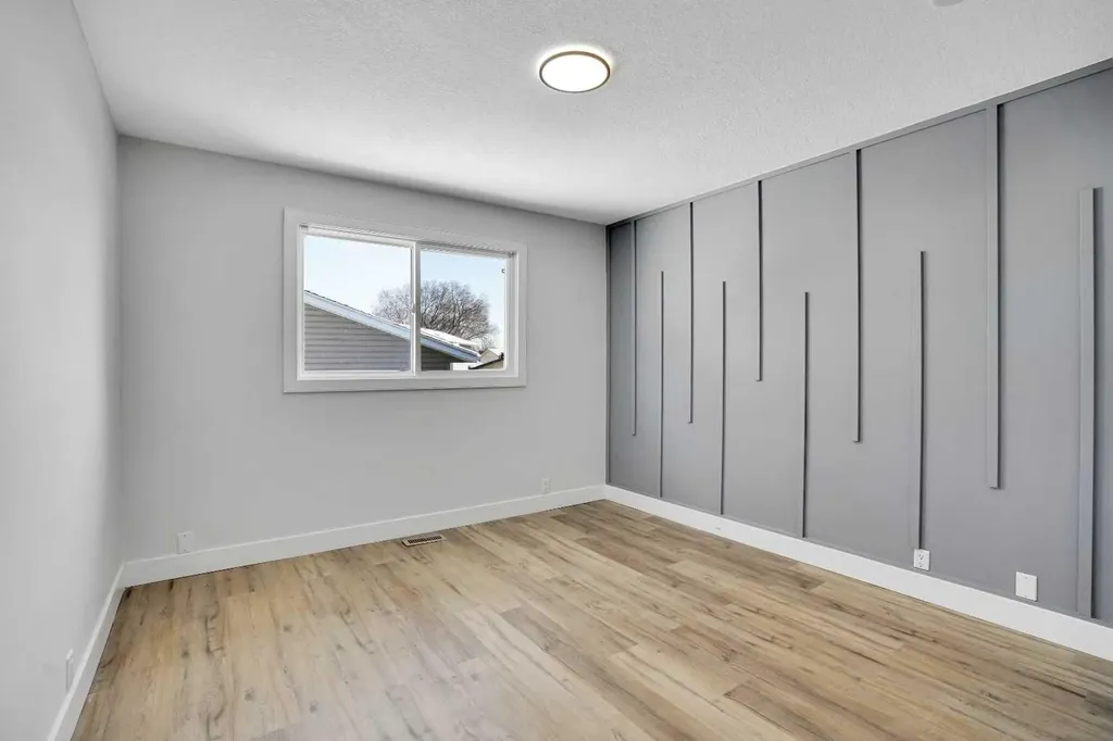 363 Templeside Circle NE Calgary AB T1Y 3M1