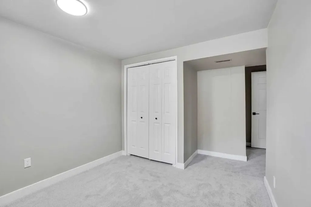 363 Templeside Circle NE Calgary AB T1Y 3M1