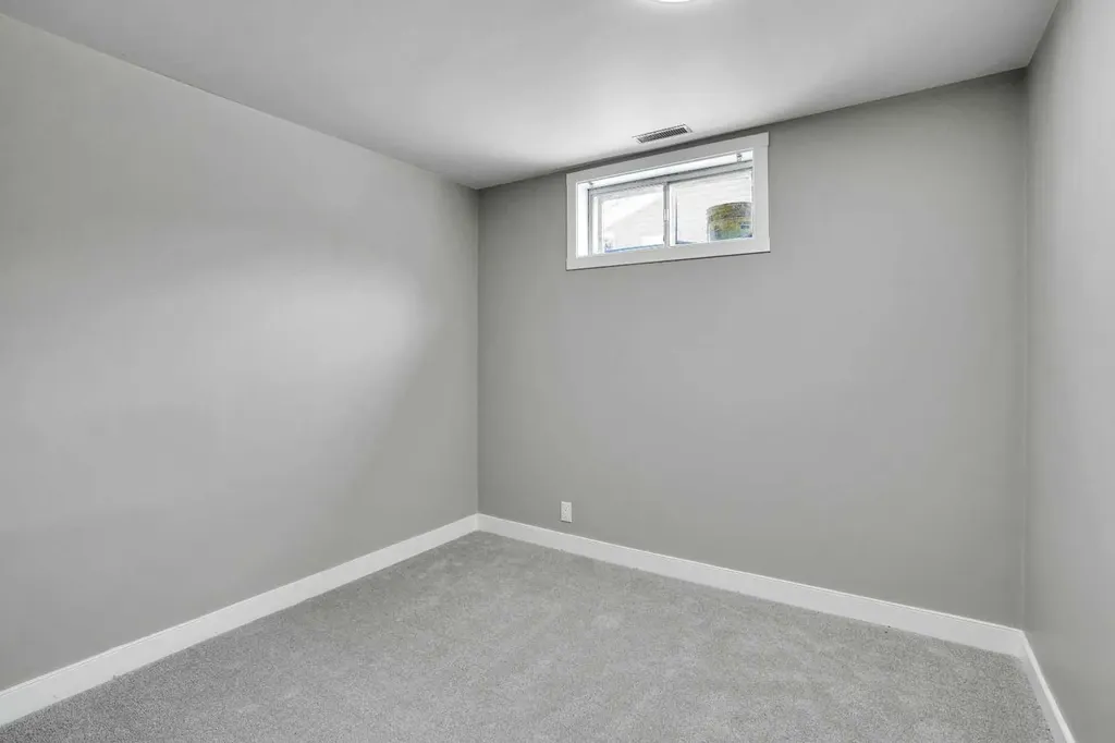 363 Templeside Circle NE Calgary AB T1Y 3M1