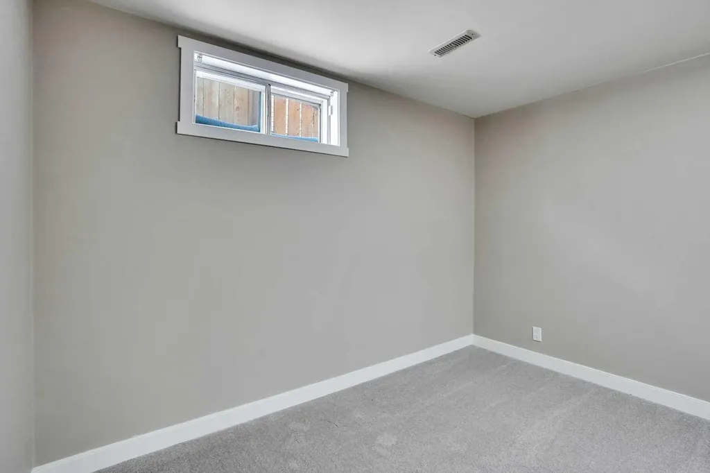 363 Templeside Circle NE Calgary AB T1Y 3M1
