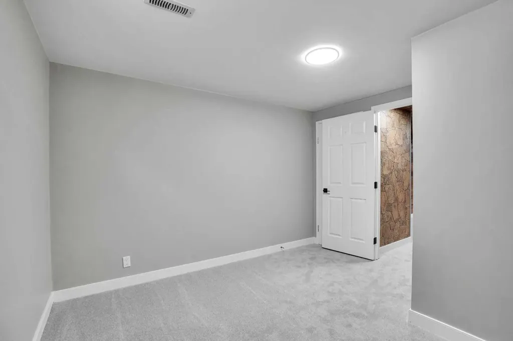 363 Templeside Circle NE Calgary AB T1Y 3M1