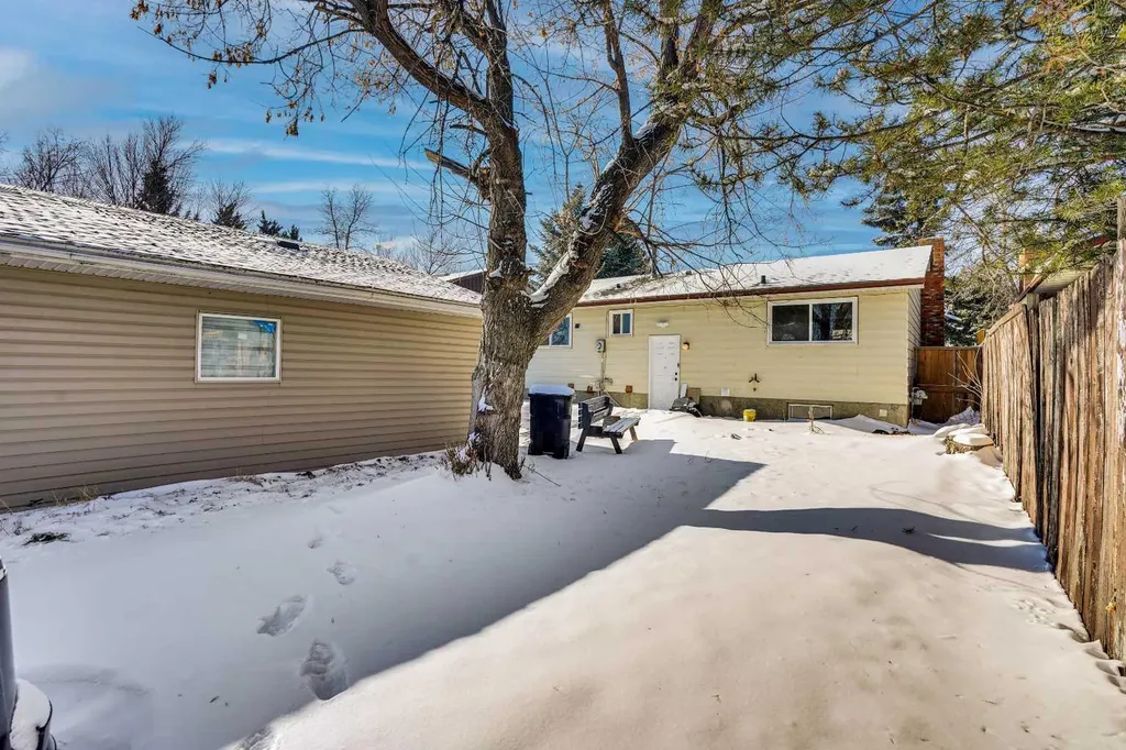 363 Templeside Circle NE Calgary AB T1Y 3M1