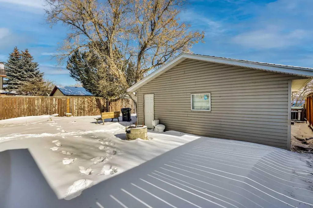 363 Templeside Circle NE Calgary AB T1Y 3M1