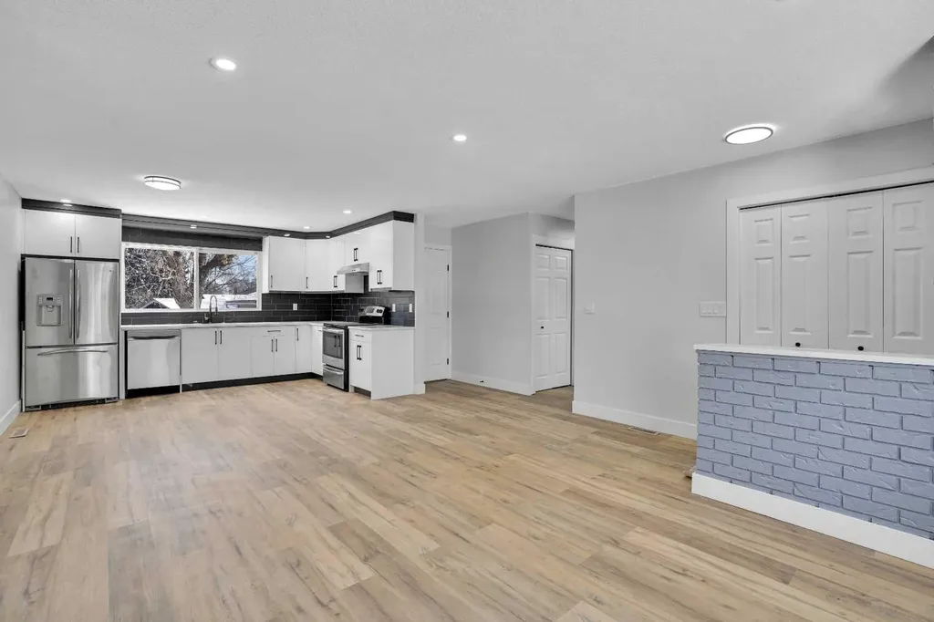 363 Templeside Circle NE Calgary AB T1Y 3M1
