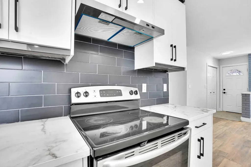363 Templeside Circle NE Calgary AB T1Y 3M1