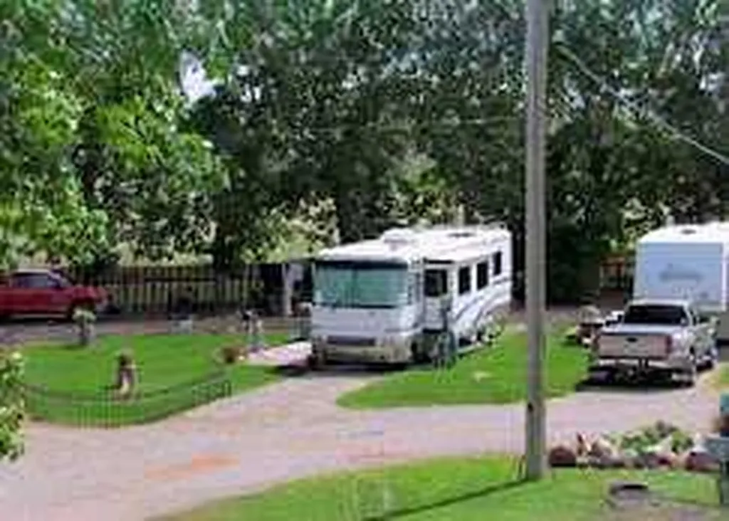 5 S Avenue Magrath AB T0K 1J0