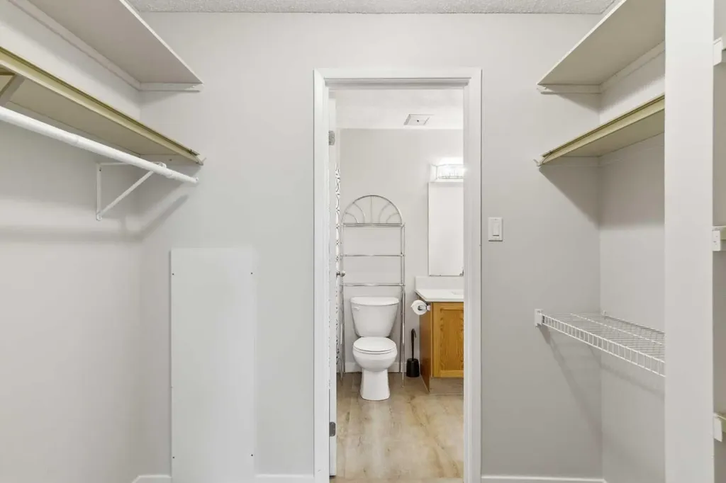 550 Westwood Drive SW Calgary AB T3C 3T9