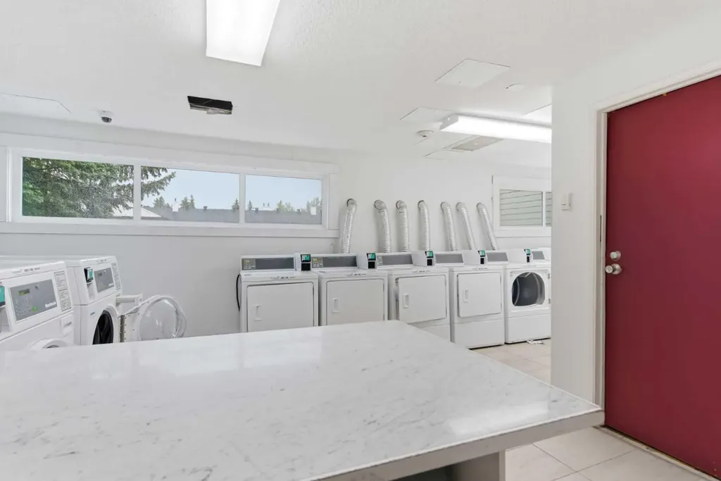 550 Westwood Drive SW Calgary AB T3C 3T9