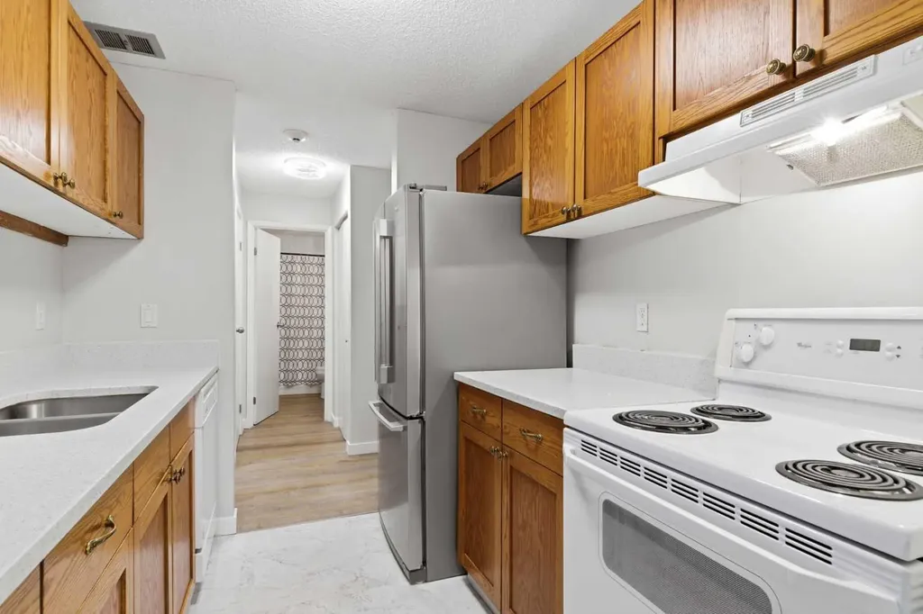550 Westwood Drive SW Calgary AB T3C 3T9