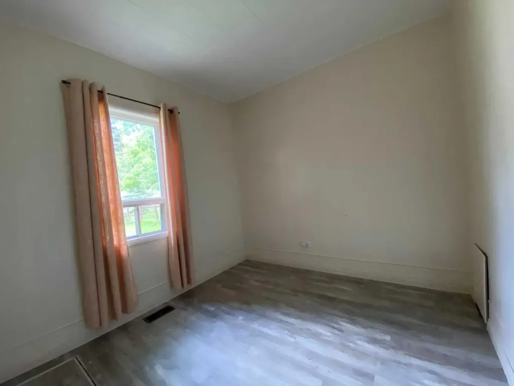 20630 25 Avenue Bellevue AB T0K 0C0