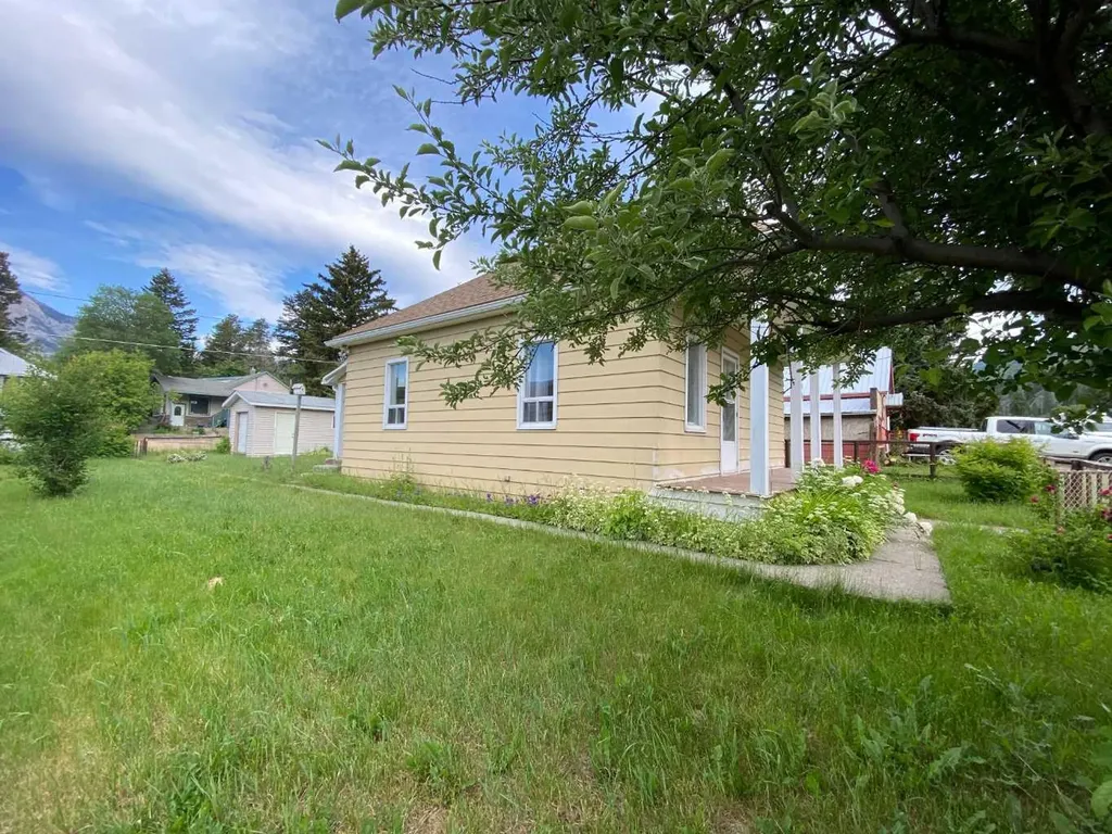 20630 25 Avenue Bellevue AB T0K 0C0