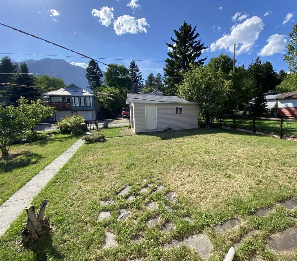 20630 25 Avenue Bellevue AB T0K 0C0