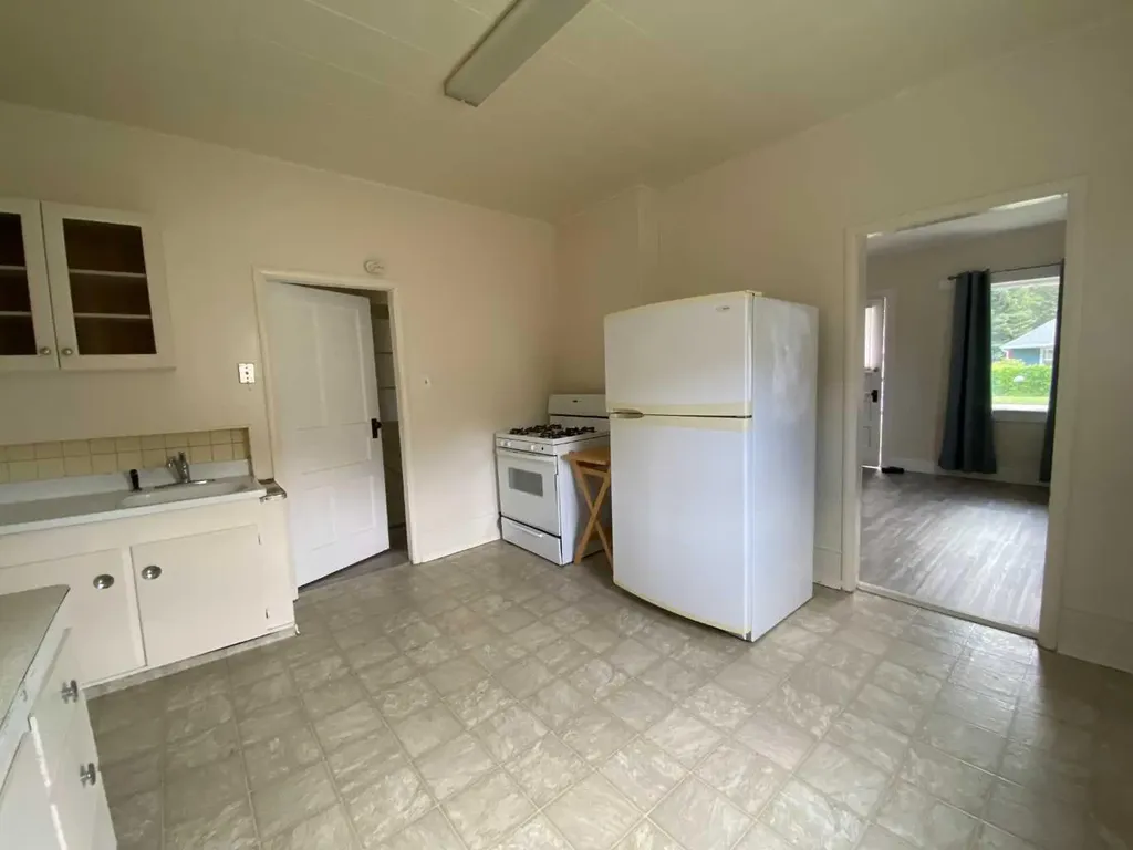 20630 25 Avenue Bellevue AB T0K 0C0