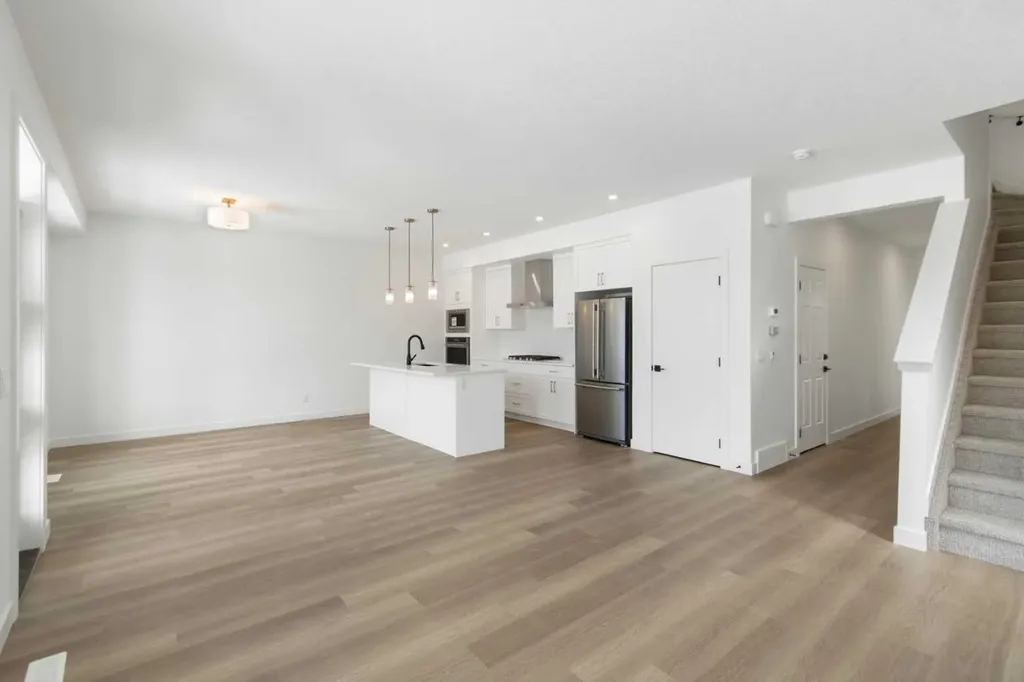 2235 81st Street SW Calgary AB T3H 6M4