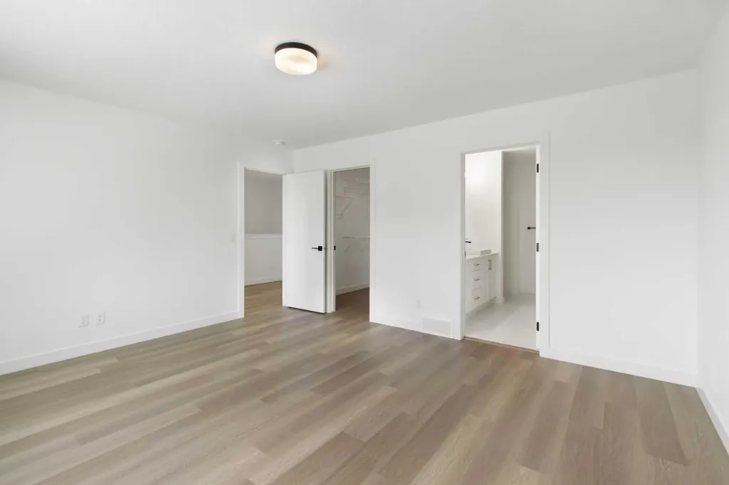 2235 81st Street SW Calgary AB T3H 6M4
