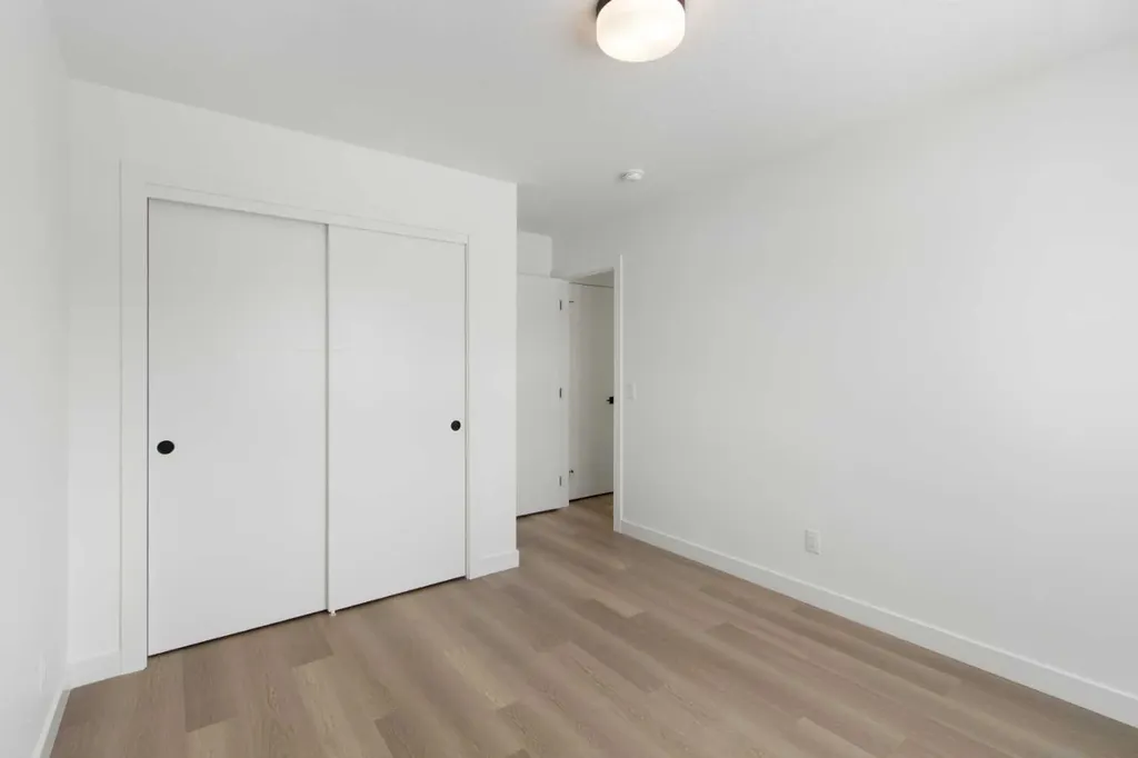 2235 81st Street SW Calgary AB T3H 6M4