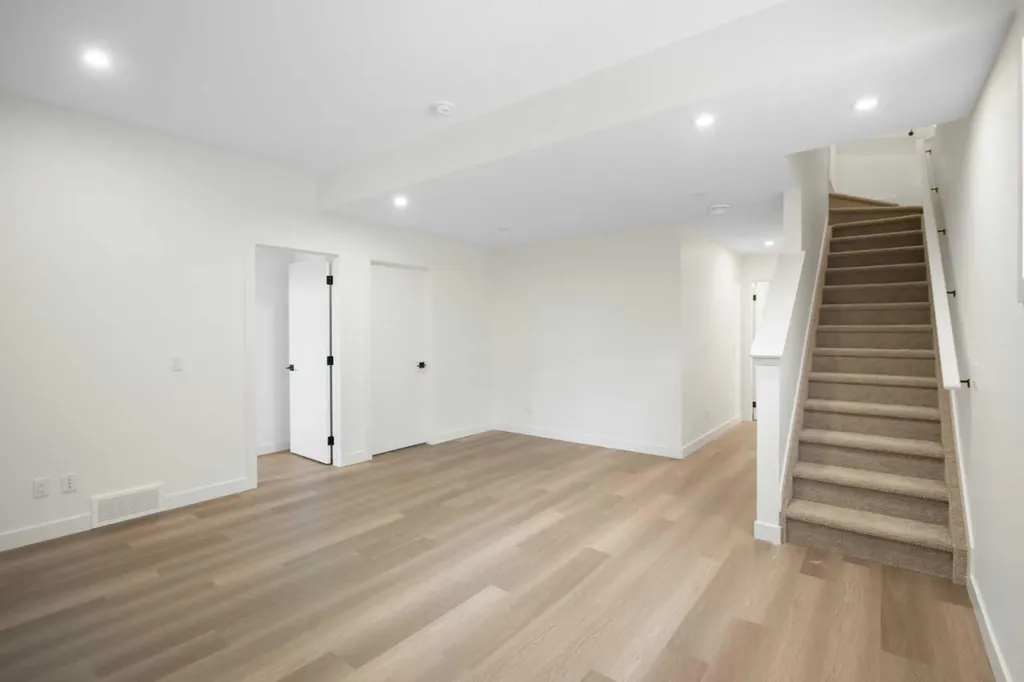 2235 81st Street SW Calgary AB T3H 6M4