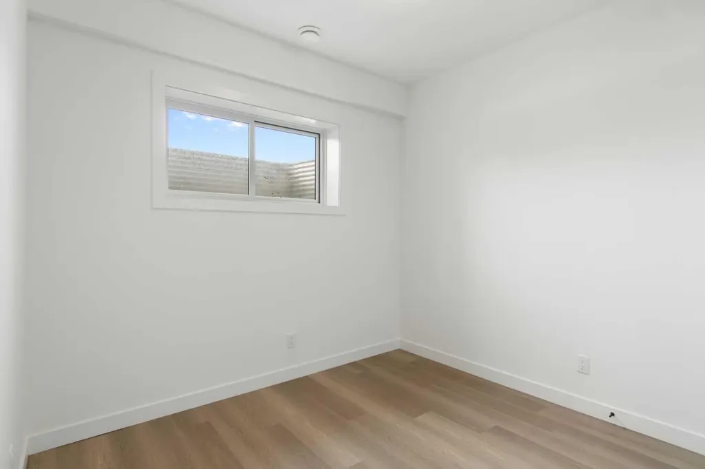 2235 81st Street SW Calgary AB T3H 6M4