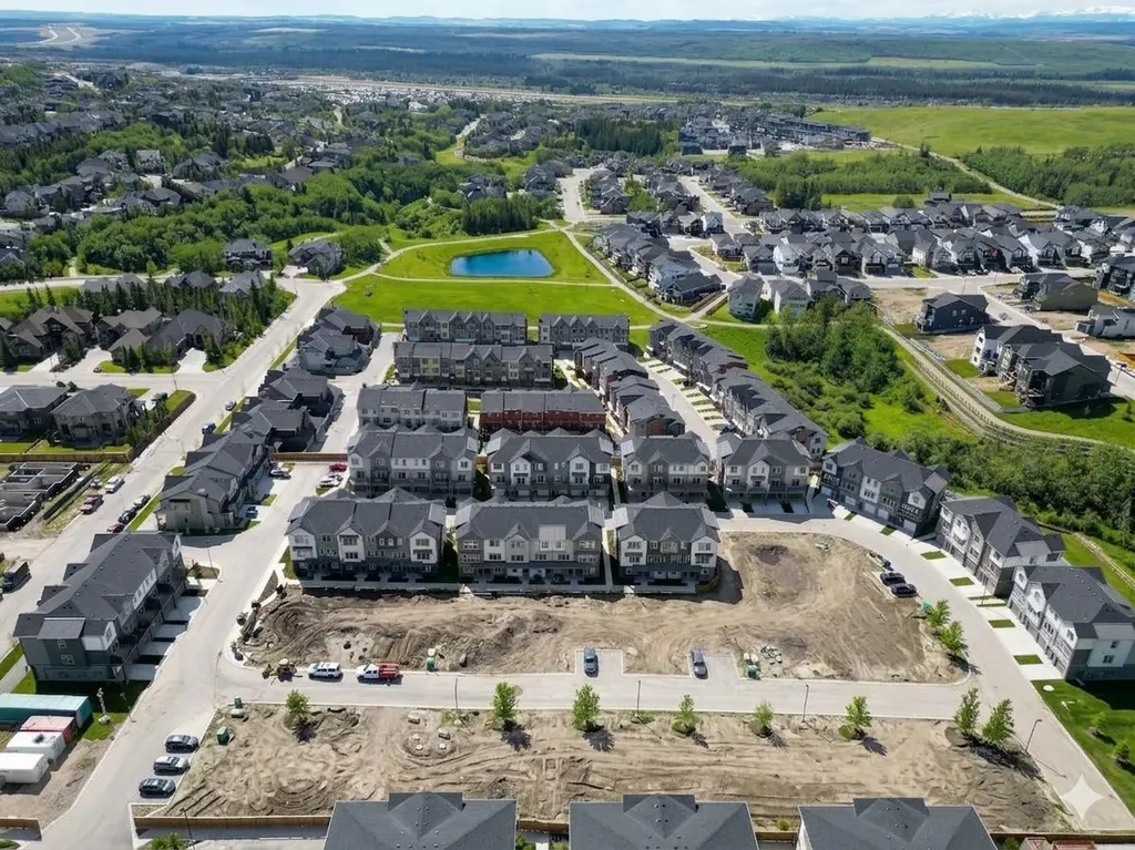 2235 81st Street SW Calgary AB T3H 6M4