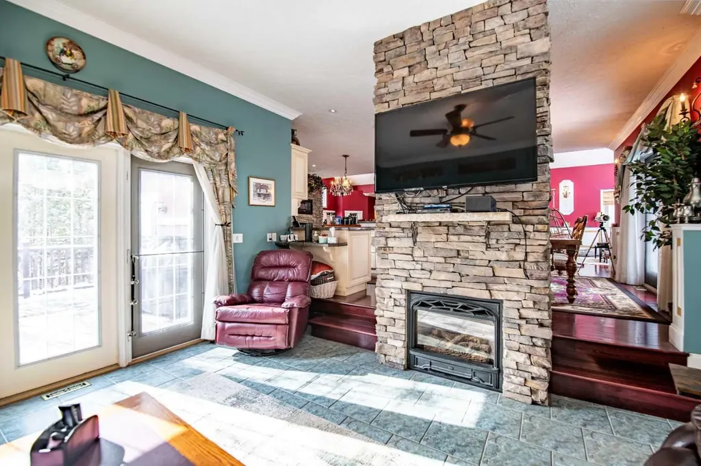 295 Jarvis Glen Close Jarvis Bay AB T4S 1R8