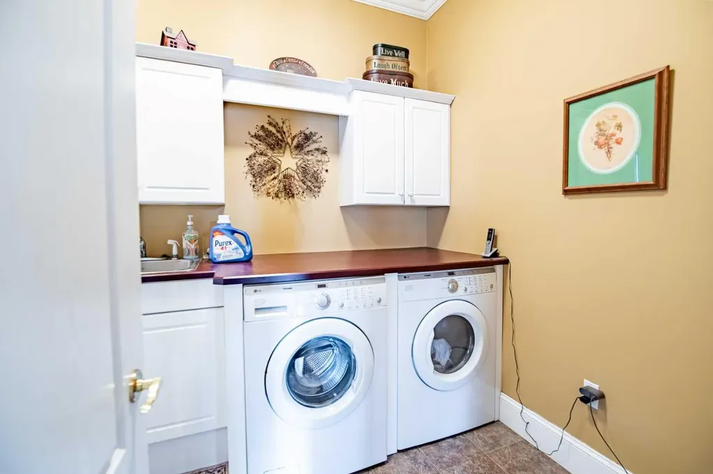 295 Jarvis Glen Close Jarvis Bay AB T4S 1R8