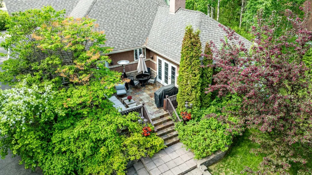 295 Jarvis Glen Close Jarvis Bay AB T4S 1R8