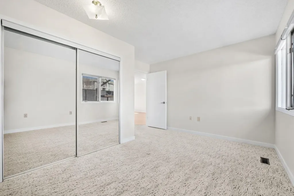 2640 Dovely Court SE Calgary AB T2B3G6