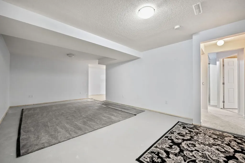 2640 Dovely Court SE Calgary AB T2B3G6