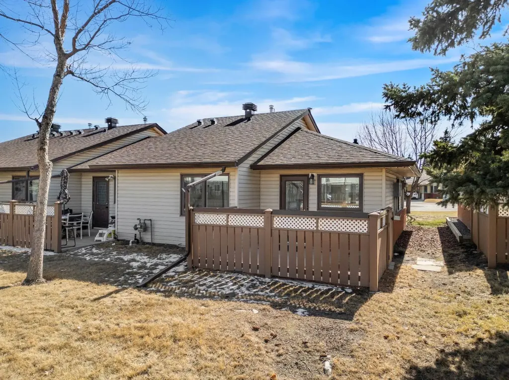 2640 Dovely Court SE Calgary AB T2B3G6