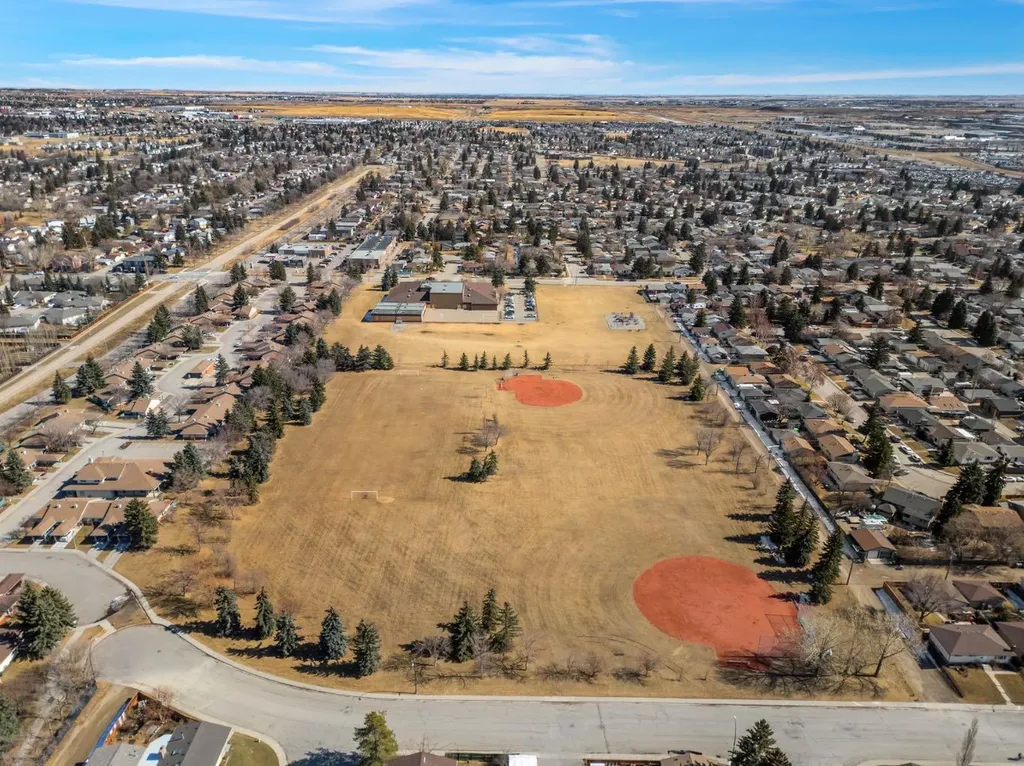 2640 Dovely Court SE Calgary AB T2B3G6
