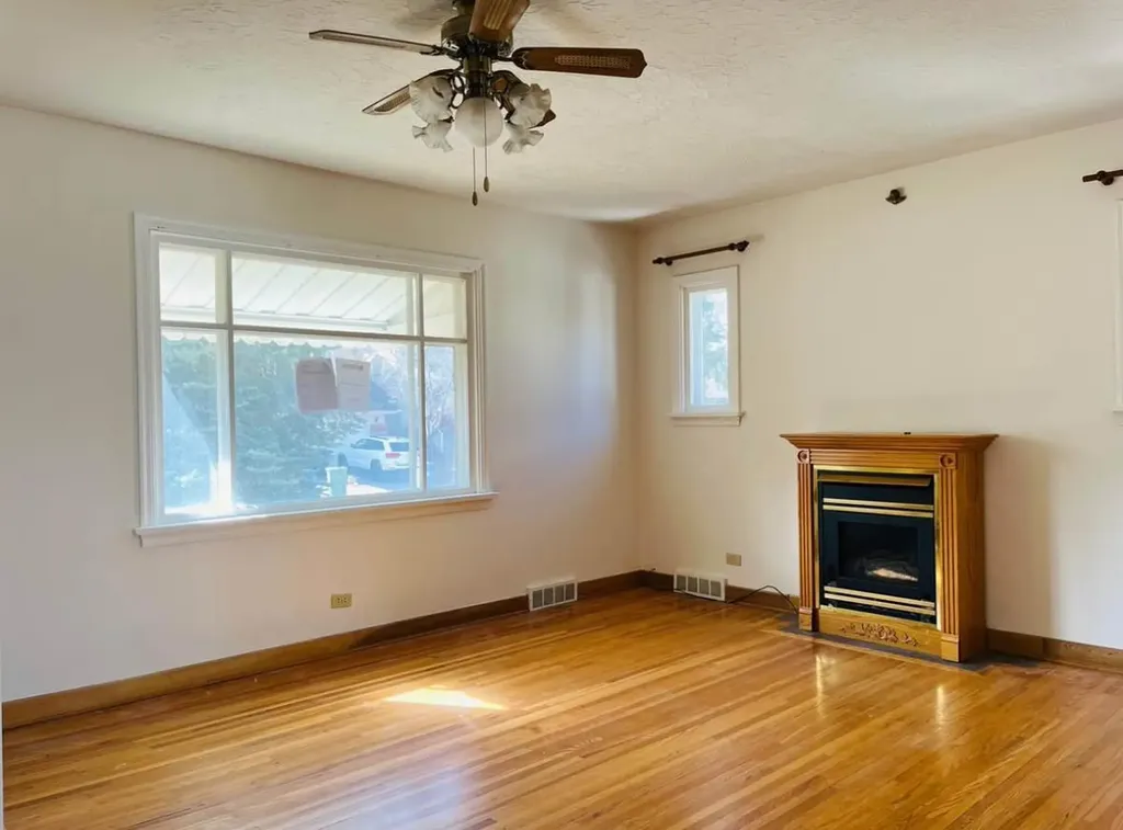 428 32 Avenue NW Calgary AB T2M 2P9