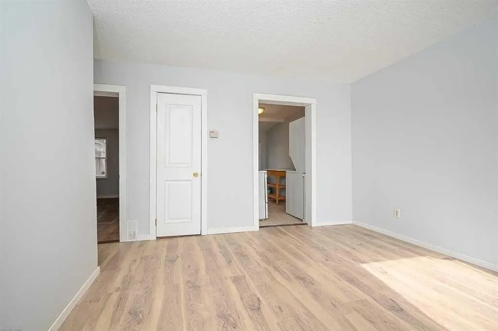 1024 18 Avenue SE Calgary AB T2J 1L6