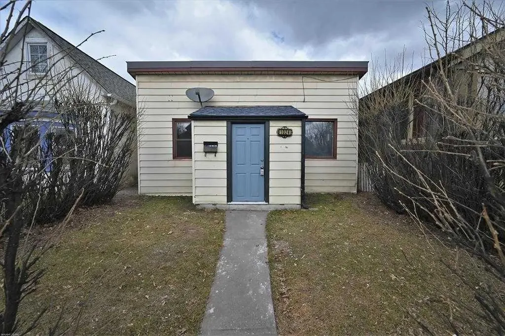 1024 18 Avenue SE Calgary AB T2J 1L6