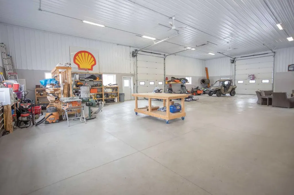 435058 Range Road 21 Rural Wainwright No. 61 M.d. Of AB T0B0V0