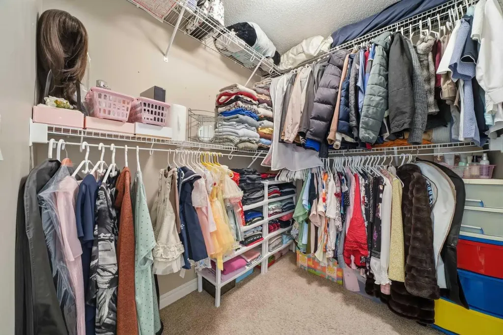67 Evanspark Road NW Calgary AB T3P 0G6