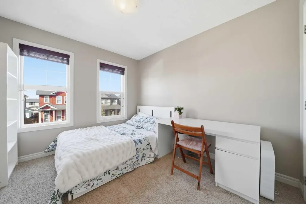 67 Evanspark Road NW Calgary AB T3P 0G6