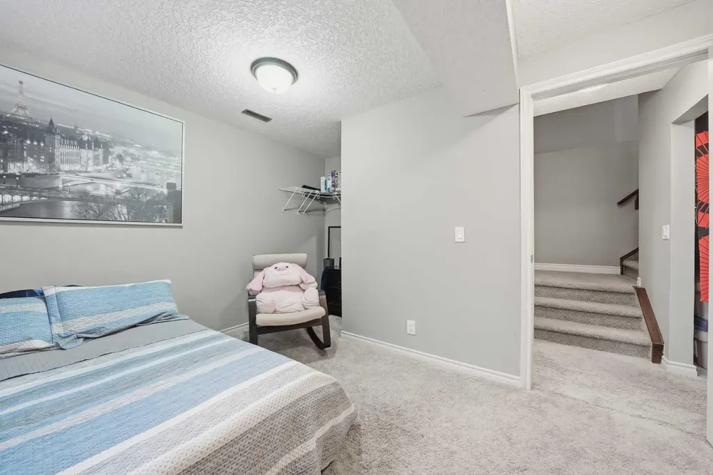 67 Evanspark Road NW Calgary AB T3P 0G6