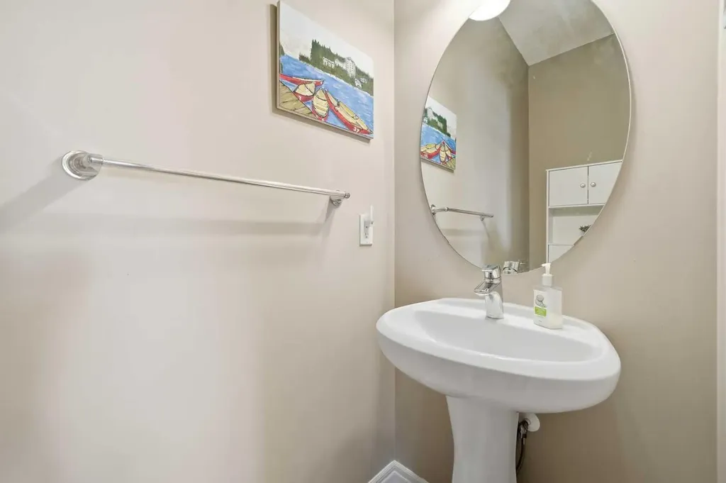 67 Evanspark Road NW Calgary AB T3P 0G6