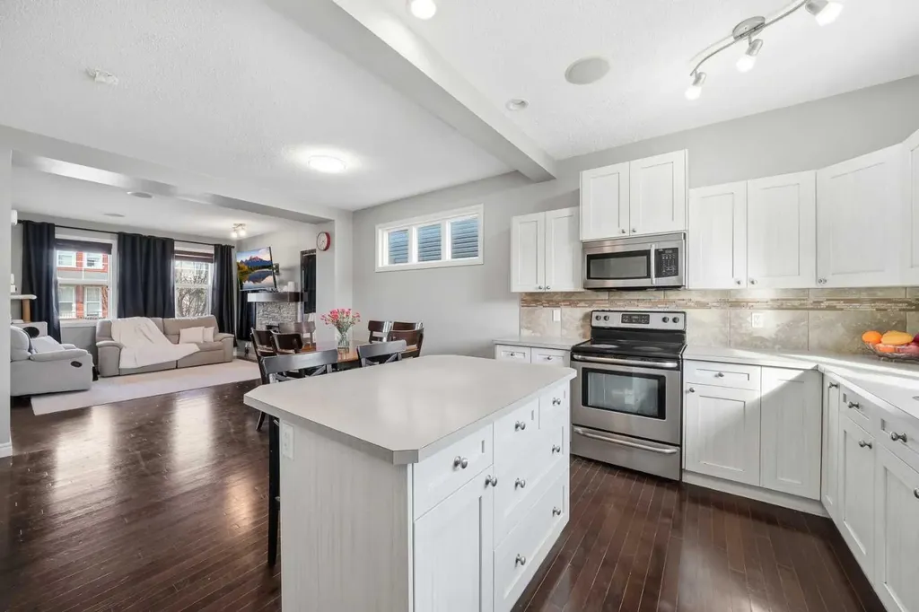 67 Evanspark Road NW Calgary AB T3P 0G6