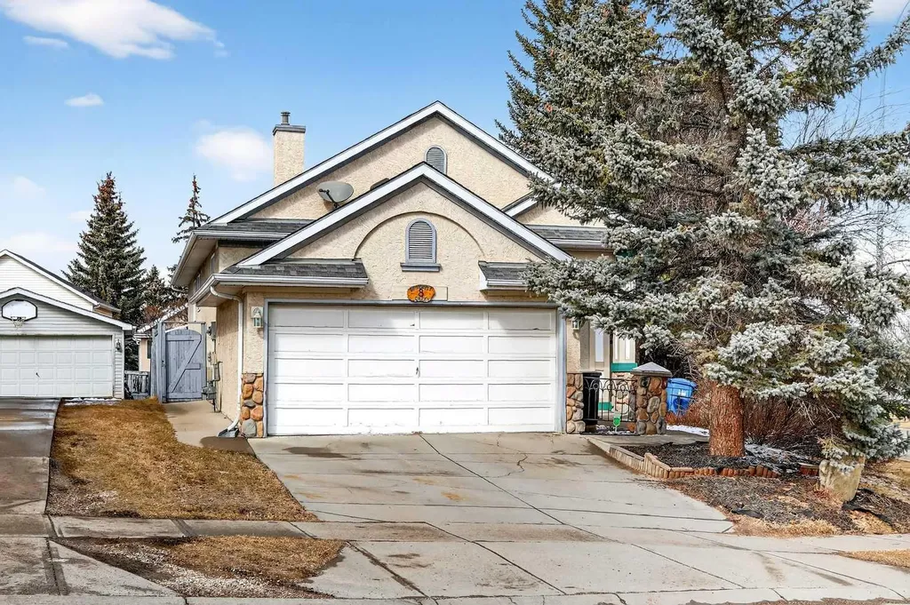 8 Somerset Gate SW Calgary AB T2Y 3C7