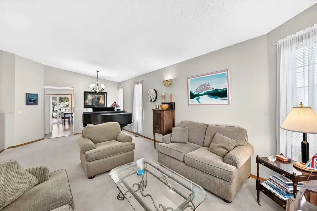 11444 Coventry Boulevard NE Calgary AB T3K 4B1
