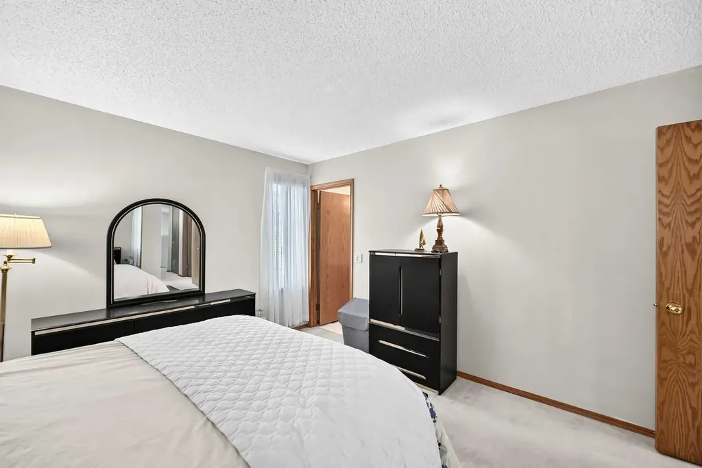 11444 Coventry Boulevard NE Calgary AB T3K 4B1
